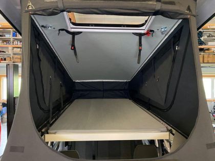 Nugget-Schmiede-Liner - Aufstelldach mit Fenster