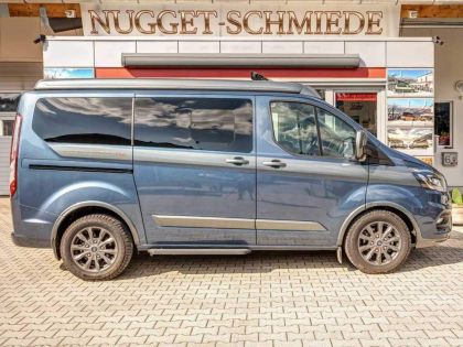 Aufstelldach geschlossen des Nugget-Schmiede-Liner