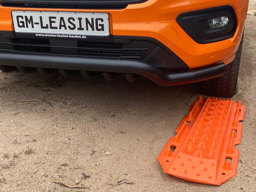 Robuste Sandbleche für den Ford Nugget