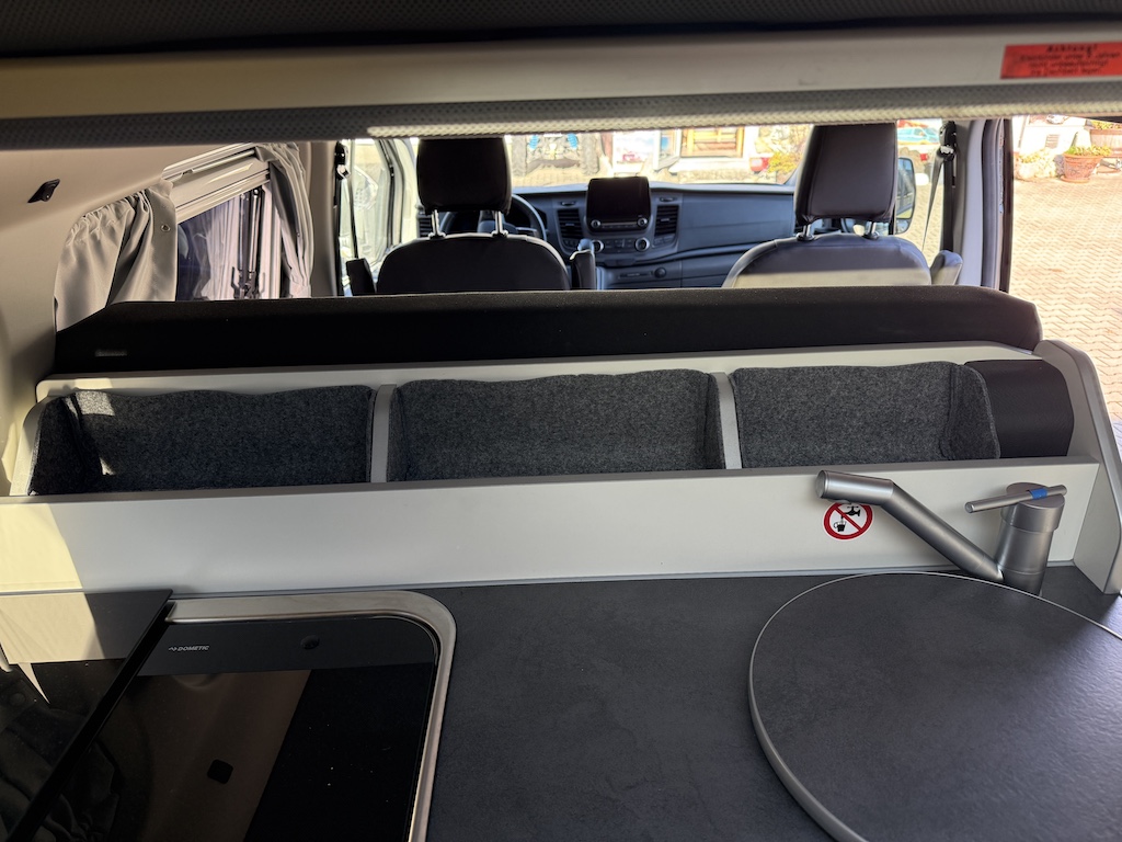 Filztaschen im Küchenblock 